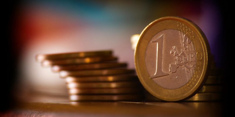 €1 Deposit Casinos in Ireland: Are They Worth Chasing in 2026?